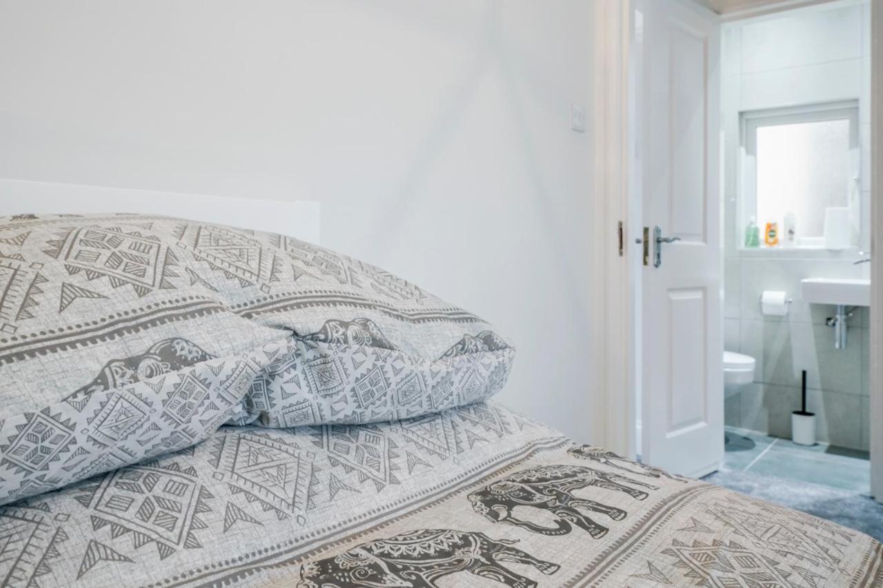 Close To City Centre Stylish 3 Bedroom House Μπέλφαστ Εξωτερικό φωτογραφία